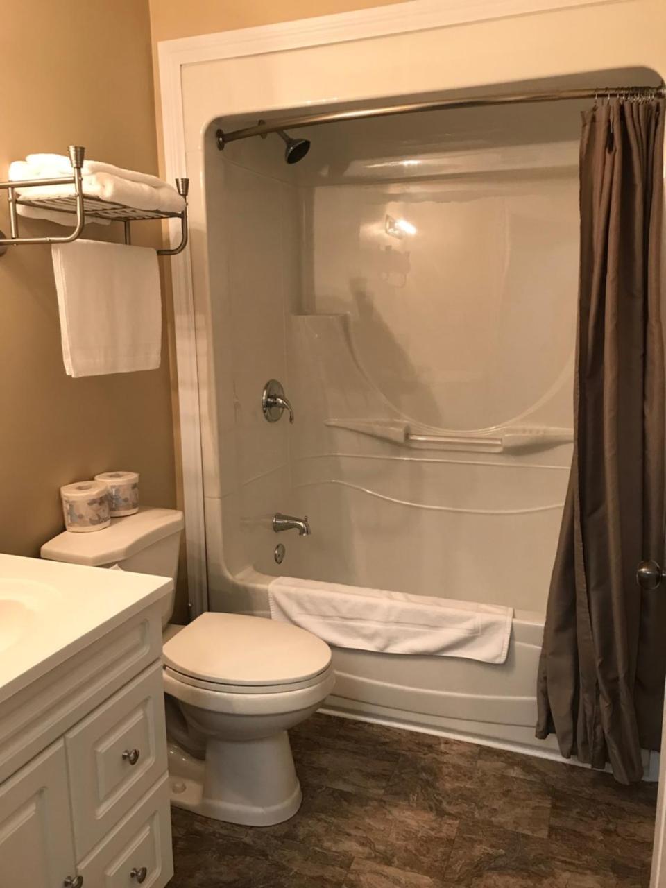 Riverview Suites Clarenville Buitenkant foto